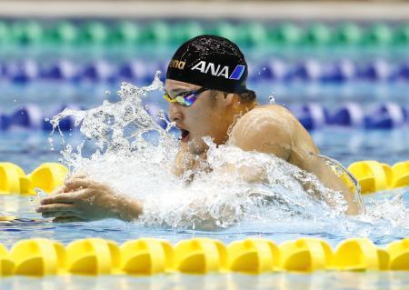 　男子４００メートル個人メドレー　優勝した瀬戸大也の平泳ぎ＝千葉県国際総合水泳場