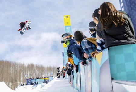 　ハーフパイプ男子準決勝を１位通過した戸塚優斗＝ベイル（ＡＰ＝共同）