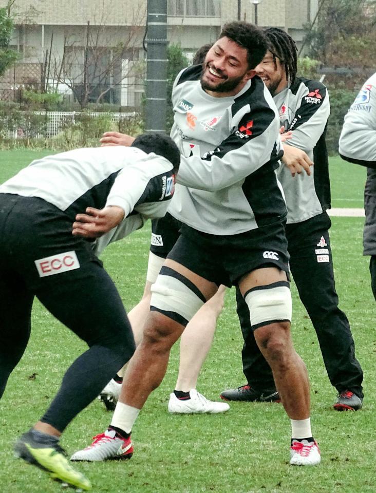 　日本代表候補合宿に追加招集されたマフィ（中央）