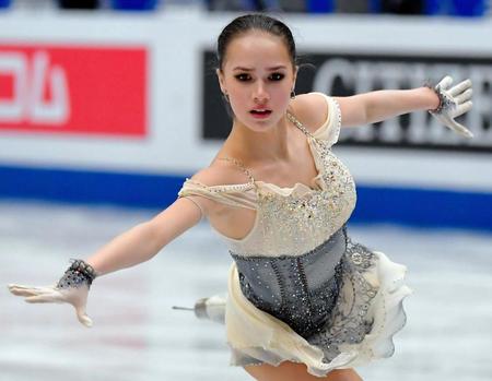 女子ＳＰで首位発進のザギトワ＝さいたまスーパーアリーナ（撮影・堀内翔）