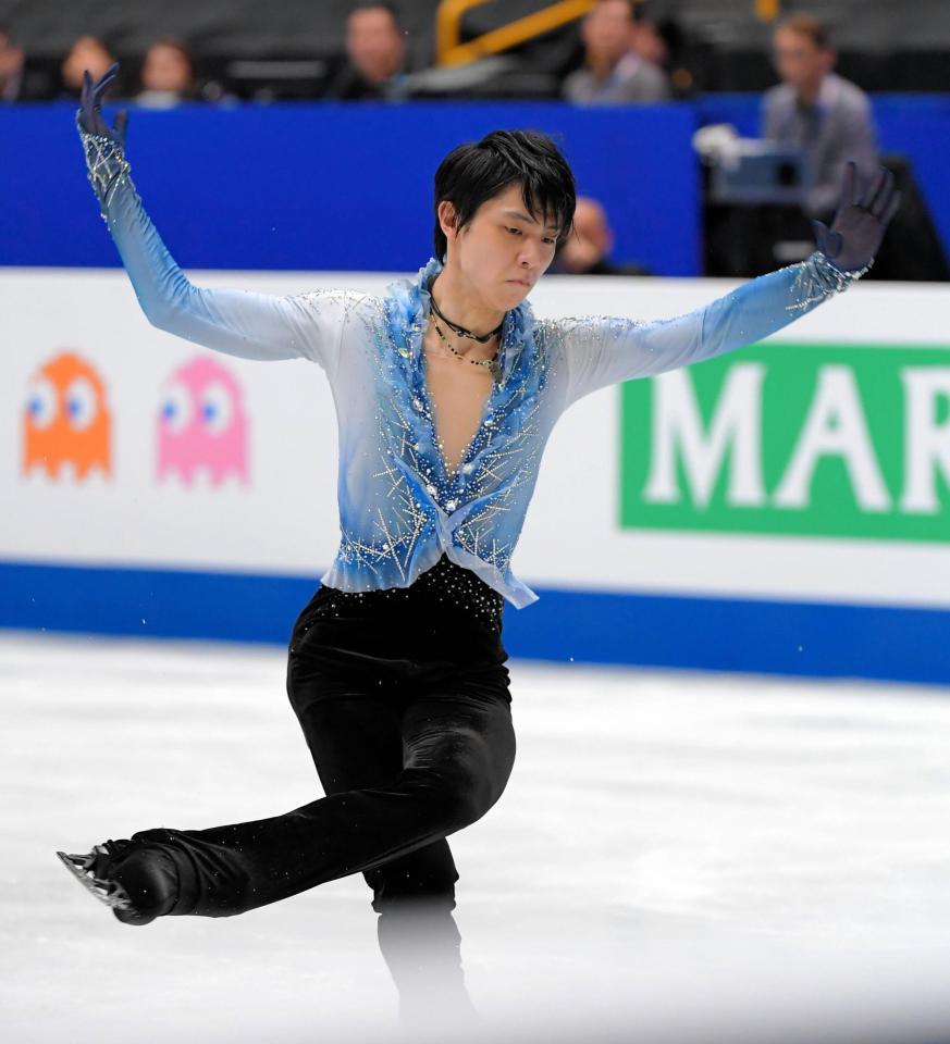 連続ジャンプで着氷を決める羽生結弦（撮影・堀内翔）