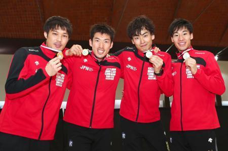 フェンシング、日本が団体初優勝 Ｗ杯男子エペ