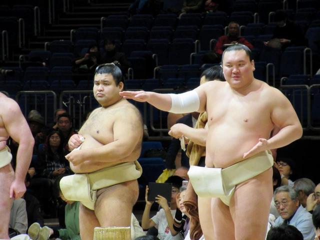 横浜アリーナで１８年ぶり大相撲巡業　白鵬しみじみ「私が入門したころだね」