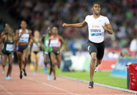 　２０１８年８月、スイスで行われた国際大会の女子８００メートルで優勝したキャスター・セメンヤ選手（ＡＰ＝共同）