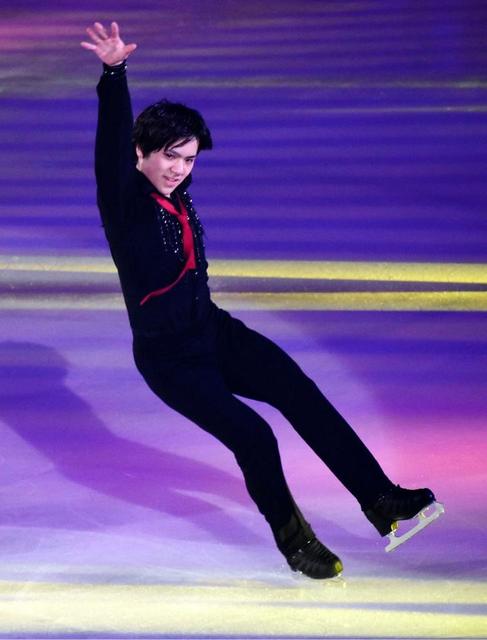 【写真】宇野昌磨がピカチュウのカチューシャ　本田真凜に笑顔ひろがる