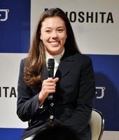 木下グループを訪問したポーリー・カレン＝都内