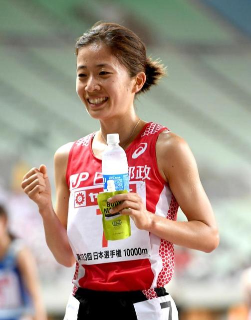 女子１万メートルで鍋島が世界切符、鈴木亜由子を下して日本選手権初優勝