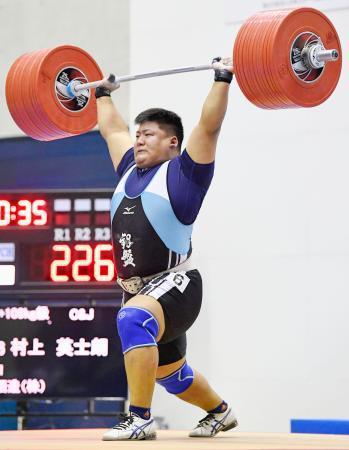 　男子１０９キロ超級　優勝した村上英士朗のジャーク＝江刺中央体育館