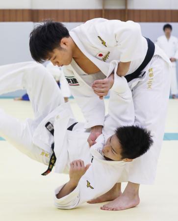 柔道の男子日本代表が合宿公開 世界王者・阿部、左足痛める