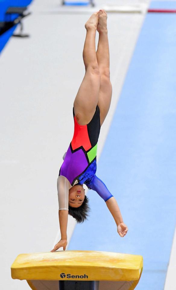 　予選跳馬に挑む村上茉愛（撮影・堀内翔）