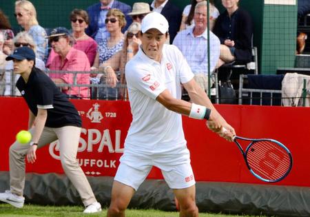 　エキシビションマッチに出場した錦織圭（共同）