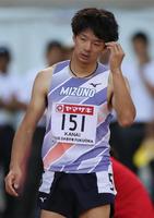 男子１１０メートル障害準決勝　失格となった金井大旺