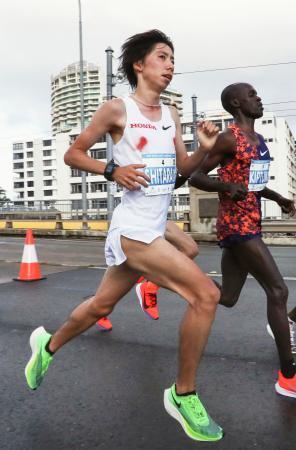 マラソン、設楽が好タイムで優勝 ゴールドコースト、川内は１３位