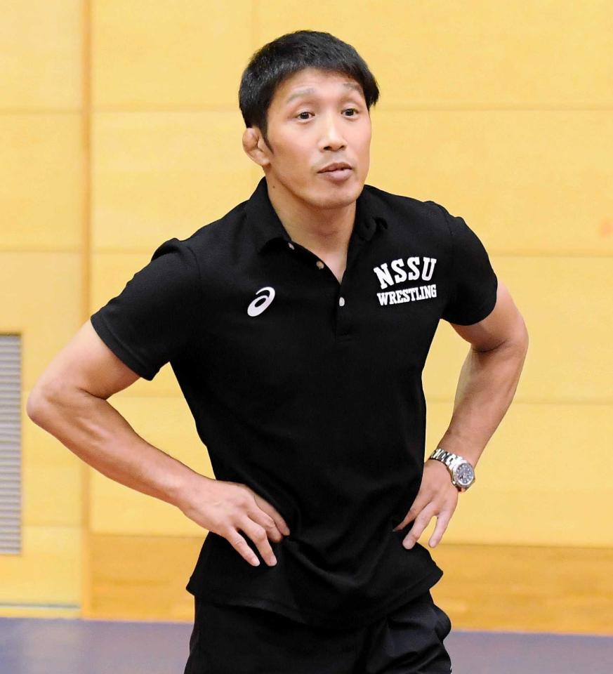 　試合途中に退場を宣告された田南部コーチ