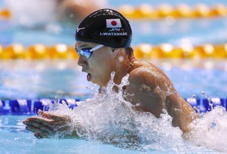 　男子２００メートル平泳ぎ決勝　銅メダルを獲得した渡辺一平＝光州（共同）
