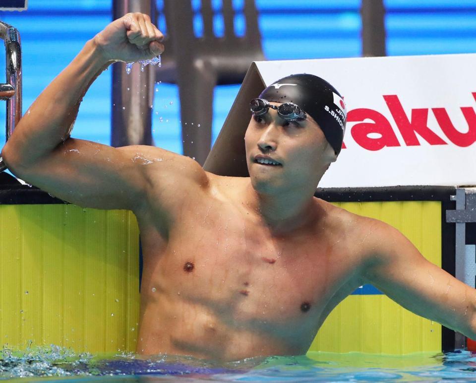 男子50メートル自由形で決勝進出を決めた塩浦慎理＝光州（共同）