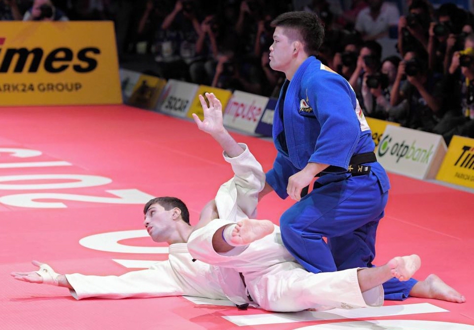 男子７３キロ級決勝　一本勝ちで３度目の優勝を決めた大野将平＝日本武道館（撮影・堀内翔）