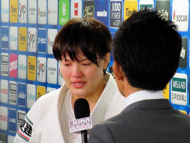 新井千鶴は３連覇ならず涙　３回戦敗退に「何やってんだろう」