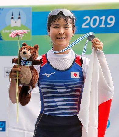 ボート、冨田２位で女子初メダル世界選手権シングルスカル