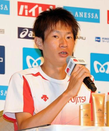 東京五輪出場を決めた喜びを語る中村匠吾＝明治神宮外苑（撮影・堀内翔）