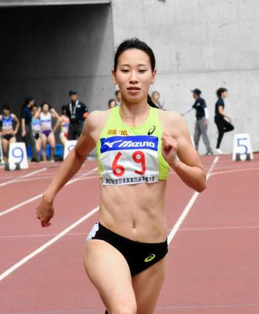 　女子１００メートル予選に出場した福島千里