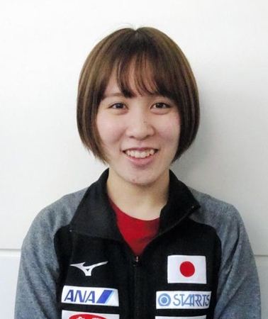 アジア選手権から帰国した平野美宇＝羽田空港