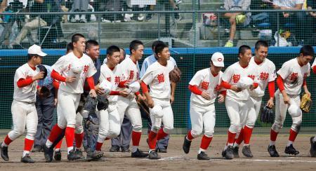 高校野球、智弁和歌山が８強入り茨城国体第２日、星稜に３-１