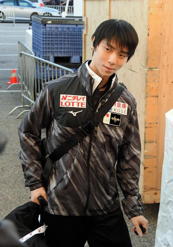 　ＧＰシリーズ第２戦スケートカナダに向けた公式練習に訪れた羽生結弦＝カナダ・ケロウナ（撮影・堀内翔）