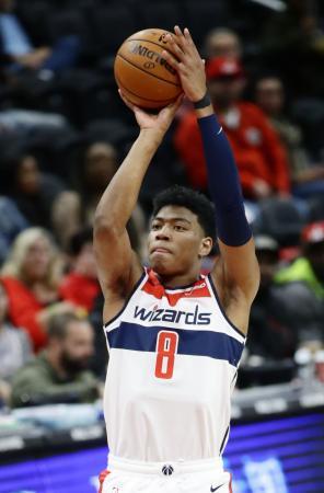 八村塁１２得点、本拠地初勝利ＮＢＡ、渡辺は出番なし