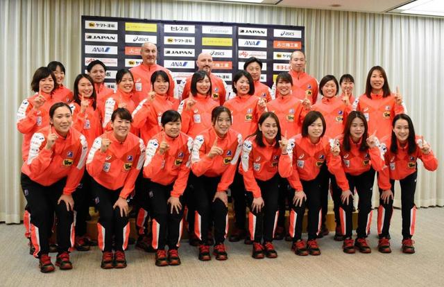 ハンド女子代表が意気込み　３０日開幕世界選手権へ「一番いい色のメダルを」