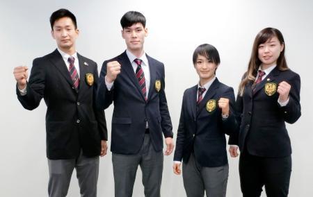 空手、日本代表が帰国清水「常に金メダル頭に」