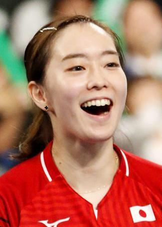 石川佳純が平野美宇を下し優勝卓球の国際大会下部ツアー