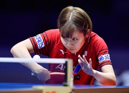 女子シングルス１回戦　プレーする平野美宇＝鄭州（共同）