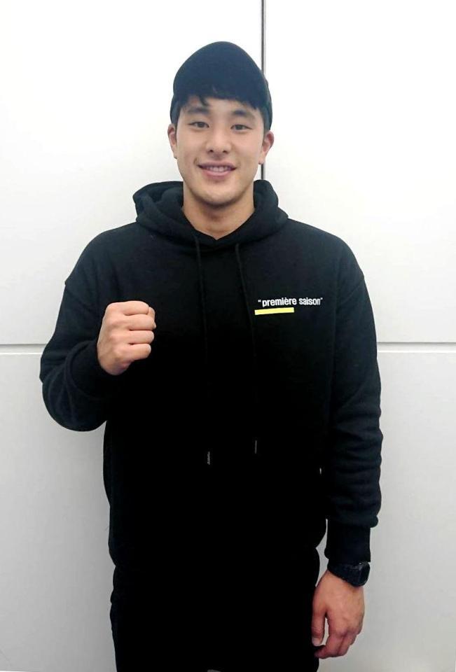 　取材に応じる瀬戸大也（撮影・田中亜実）