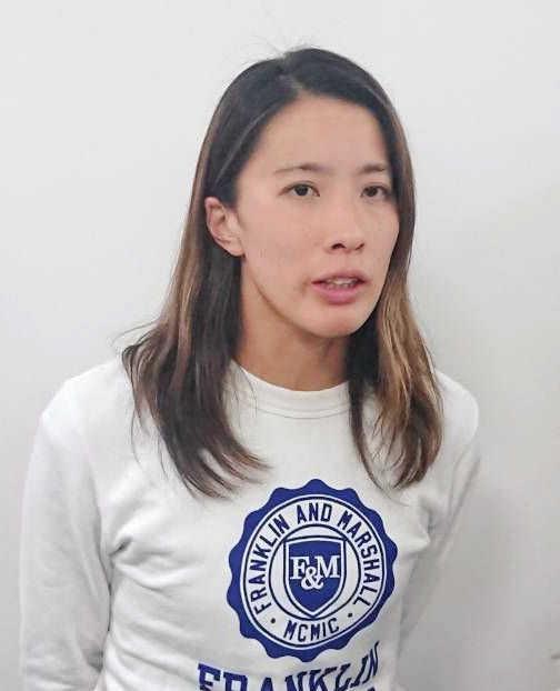 　取材に応じる大橋悠依