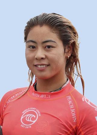 サーフィン、都筑が来季ＣＴ参戦日本女子初、１８歳