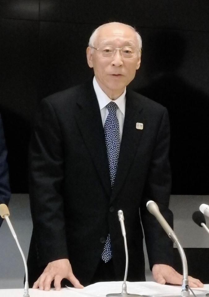木村興治会長＝都内