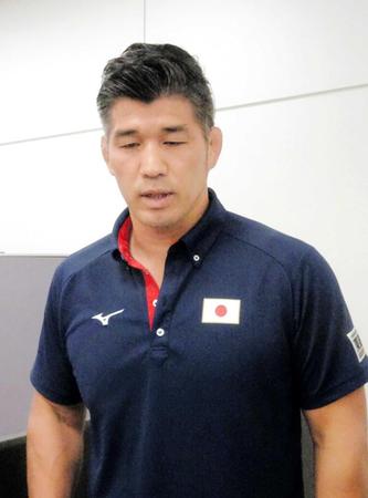 　ハワイでの日本代表合宿から帰国した井上康生監督