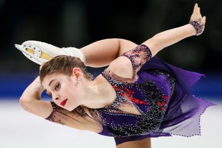　フィギュアスケート欧州選手権の女子フリーで演技するアリョーナ・コストルナヤ＝グラーツ（タス＝共同）