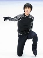 ＳＰに向けて公式練習でジャンプの感触を確かめた羽生結弦＝韓国ソウル（撮影・堀内翔）