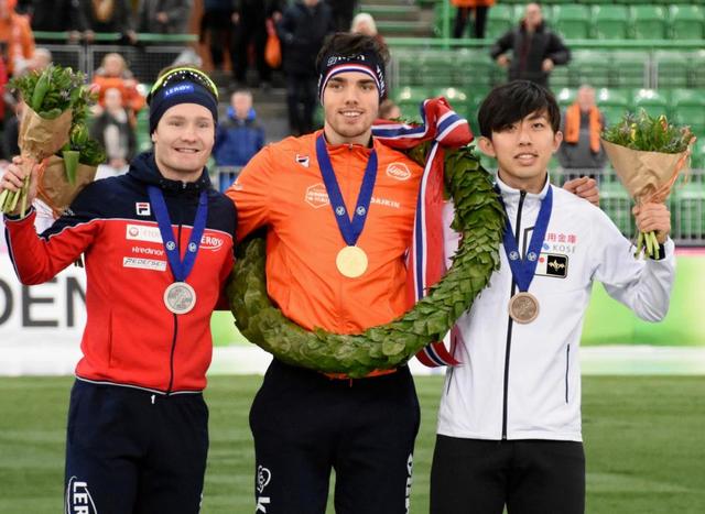 スピードスケート 一戸誠太郎が日本新で銅 男子23年ぶりメダル スポーツ デイリースポーツ Online スピードスケート 一戸誠太郎が日本新で銅 男子23年ぶりメダル スポーツ デイリースポーツ Online
