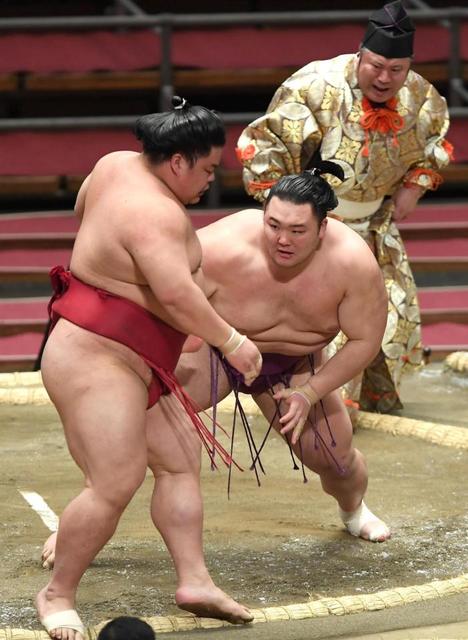 朝乃山が苦手・大栄翔下し３連勝　先場所Ｖの徳勝龍は３連敗　両横綱は勝利