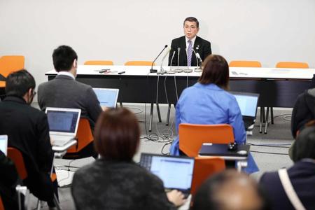 　２５日に日本選手権開催会見をした坂元専務理事。この後、中止を決めた