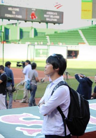 　上原浩治が所属したレッドソックスの本拠地、ボストンのフェンウェイパークにも通った澤井芳信氏（本人提供）