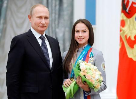 プーチン大統領、ザギトワに祝電１８歳の誕生日迎え