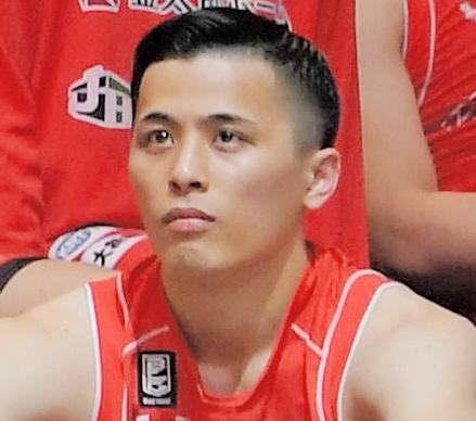 バスケ富樫勇樹　千葉と２０－２１シーズンも契約継続「不撓不屈の精神で」