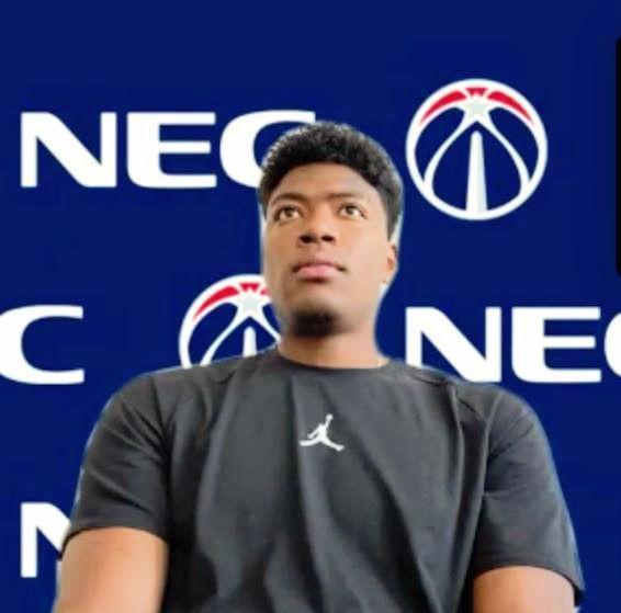 　オンラインで取材に応じた八村塁