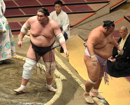 照ノ富士が白星発進「毎日が優勝争いと思ってやっていく ...