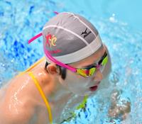 試合前にプールで練習する池江璃花子＝東京辰巳国際水泳場（代表撮影）