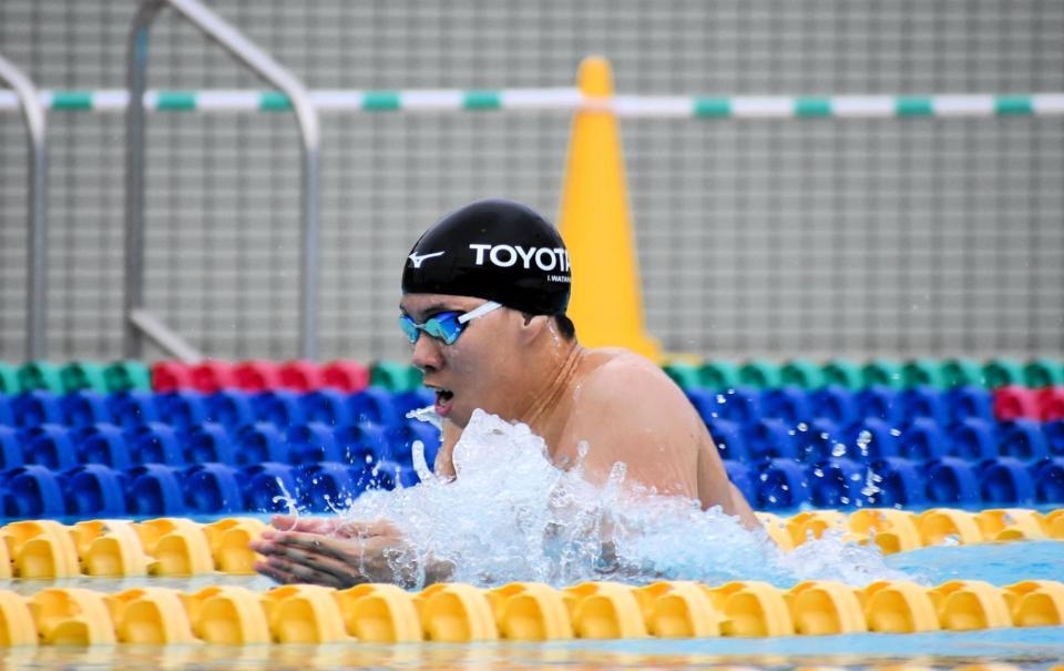 ２００メートル平泳ぎに出場した渡辺一平（撮影・國島紗希）